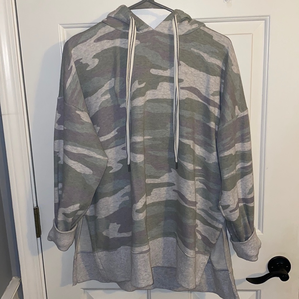 Split oversized Hoodie